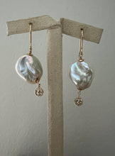 Load image into Gallery viewer, Unique Keshi Pearls &amp; Clover Dangle 14kGF Earrings