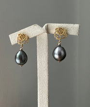Load image into Gallery viewer, Tahitian Pearls on Rose Studs