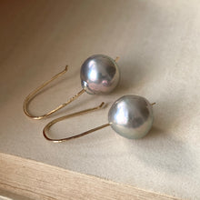 Load image into Gallery viewer, Gold Lustre Silver Pearls (Hand Forged) 14kGF Earrings