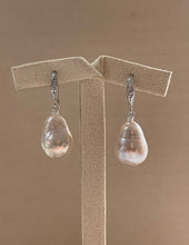Load image into Gallery viewer, Ivory Pink Pearls 925 Rhodium Plated Hooks