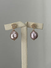 Load image into Gallery viewer, Peach-Pink Edison Pearls on Daisy Studs