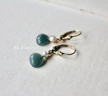 Load image into Gallery viewer, Mini Jade Shells, Pearls 14kGF Earrinfs