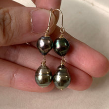 Load image into Gallery viewer, Peacock Circle Tahitian Double Pearls 14kGF