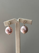 Load image into Gallery viewer, Large Blush-Peach Round Edison Pearls on Daisy Studs 14kGF