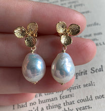 Load image into Gallery viewer, White Edison Pearls on Gold Plated Flowers