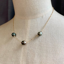 Load image into Gallery viewer, Trio Tahitian Pearl Necklace 14kGF