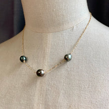 Load image into Gallery viewer, Trio Tahitian Pearl Necklace 14kGF