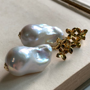AAA Large White Baroque Pearls