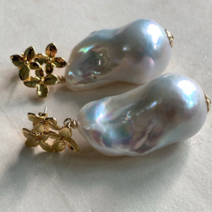 AAA Large White Baroque Pearls